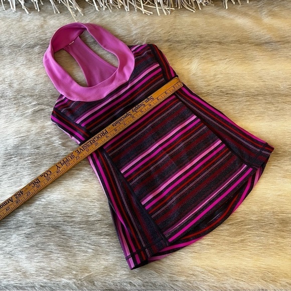 LULULEMON Scoop Neck Tank
Elevation Space Dye Smoky Rose 4 Striped Pink Gray - Picture 8 of 14